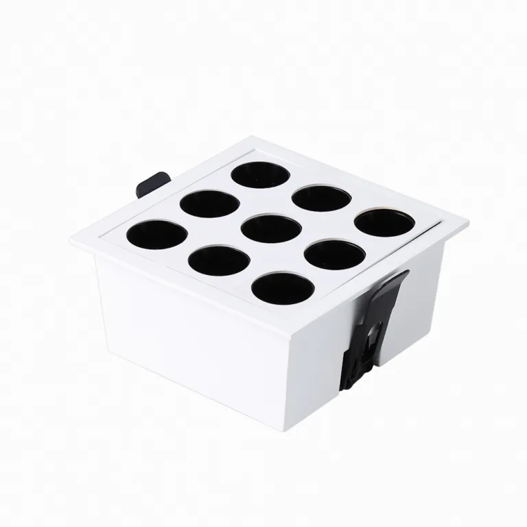 Downlight Led Embutir POWERUS 9 LEDS 24° | 18W – 3.000K – IRC90
