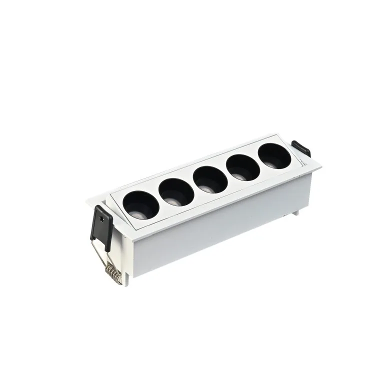 Downlight Led de Embutir POWERUS DIR 5 LEDS 35° | 10W – 3.000K – IRC90